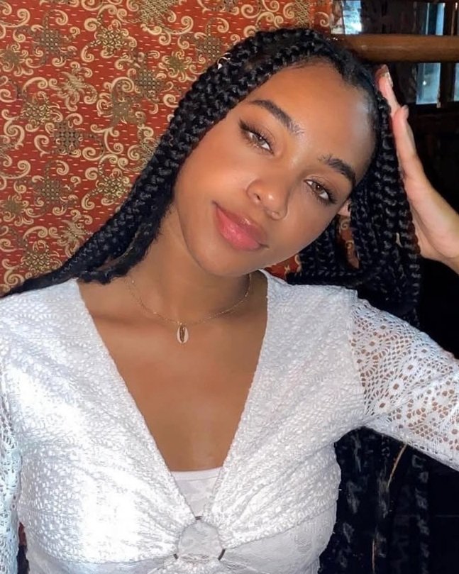 Naomi Cardenas / ナオミ・カルデナス — EZMPlus / イズムプラス